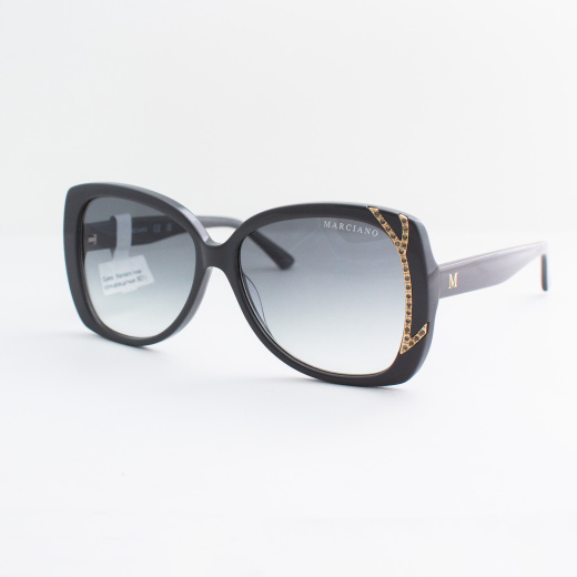 Солнцезащитные очки Guess 821